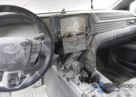 2025 Toyota Camry Se z USA, uszkodzony, nr VIN 4T1DBADKXSU505306